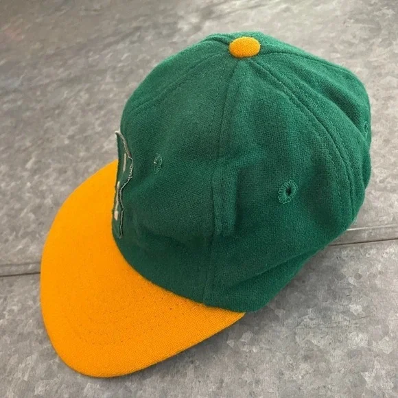 Vintage Oakland A's Athletics Union Made Fitted Cap Hat Sz Small USA 60s Patch